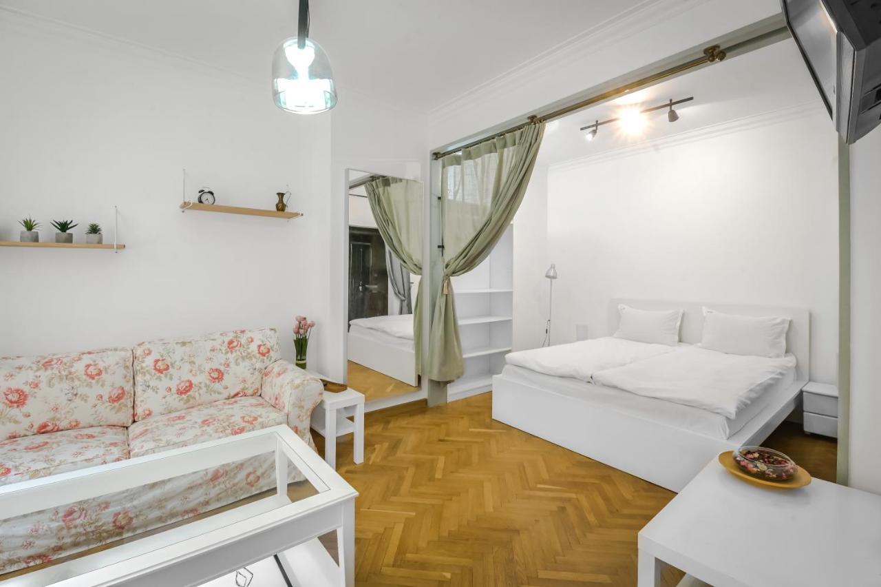 Floral Studio Retreat In Sofia City Center By Flat Mаnager Sófia Exterior foto